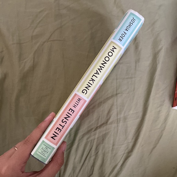 Moonwalking With Einstein by Joshua Foer - Picture 3 of 5